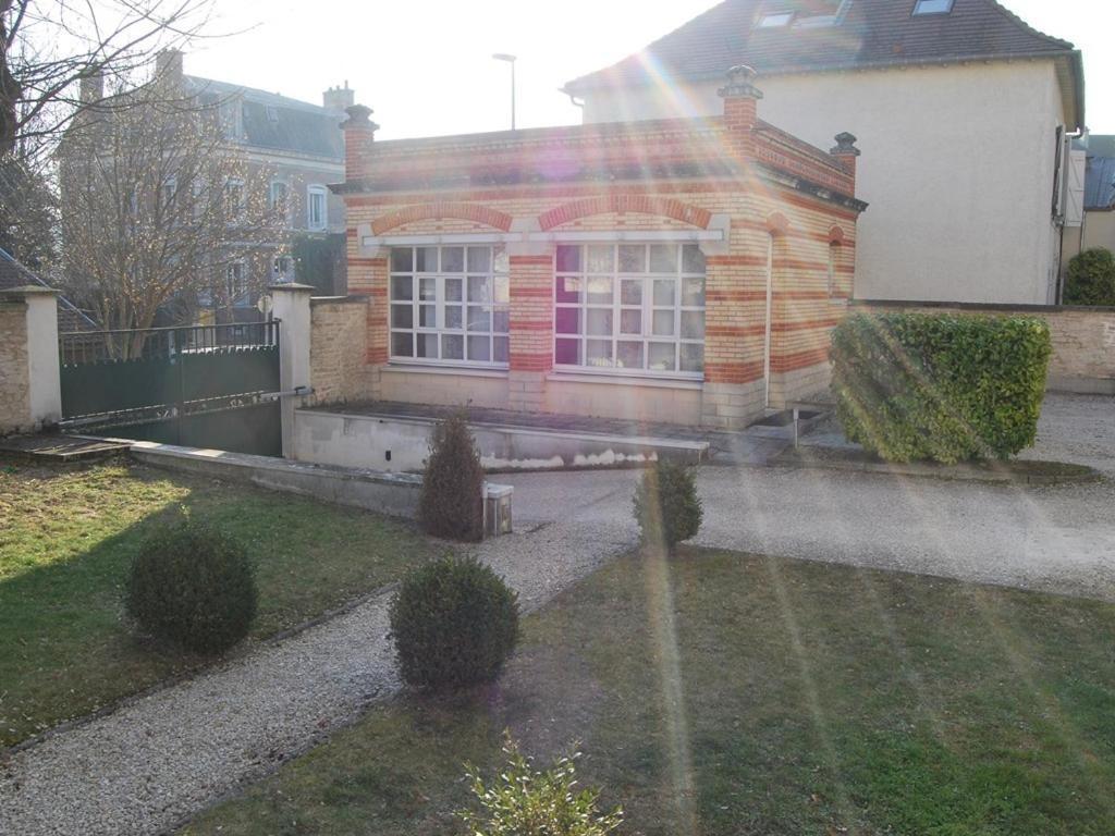 Gite La Tour Boileau Troyes Exteriör bild