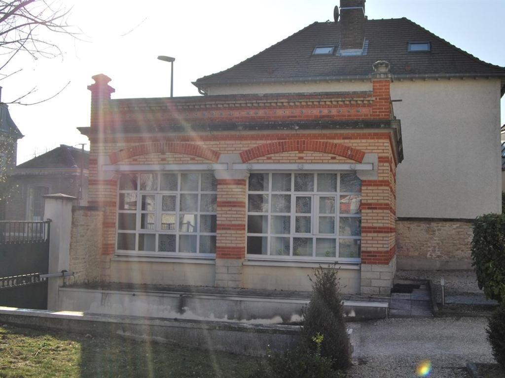 Gite La Tour Boileau Troyes Exteriör bild